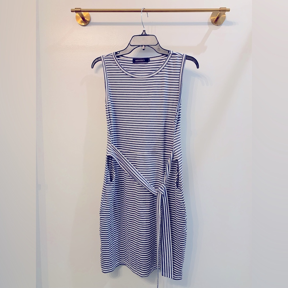 Casual Navy and white striped sleeveless dress